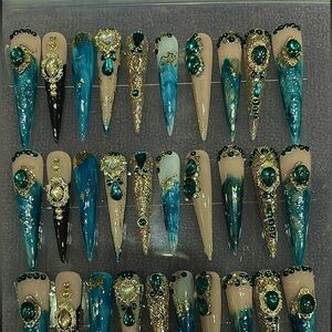 Press on handmade acrylic nails